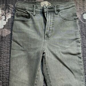 Everlane gray skinny strech jeans size 25